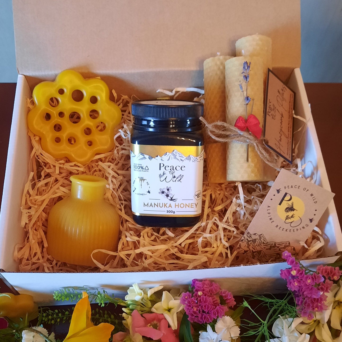 THE WILD BEEHIVE GIFT BOX