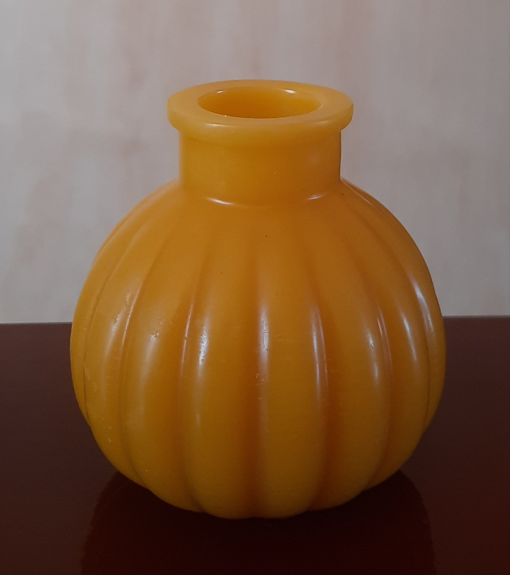 BEESWAX VASES