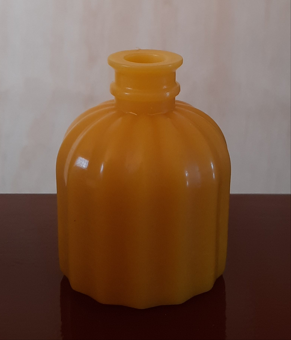 BEESWAX VASES