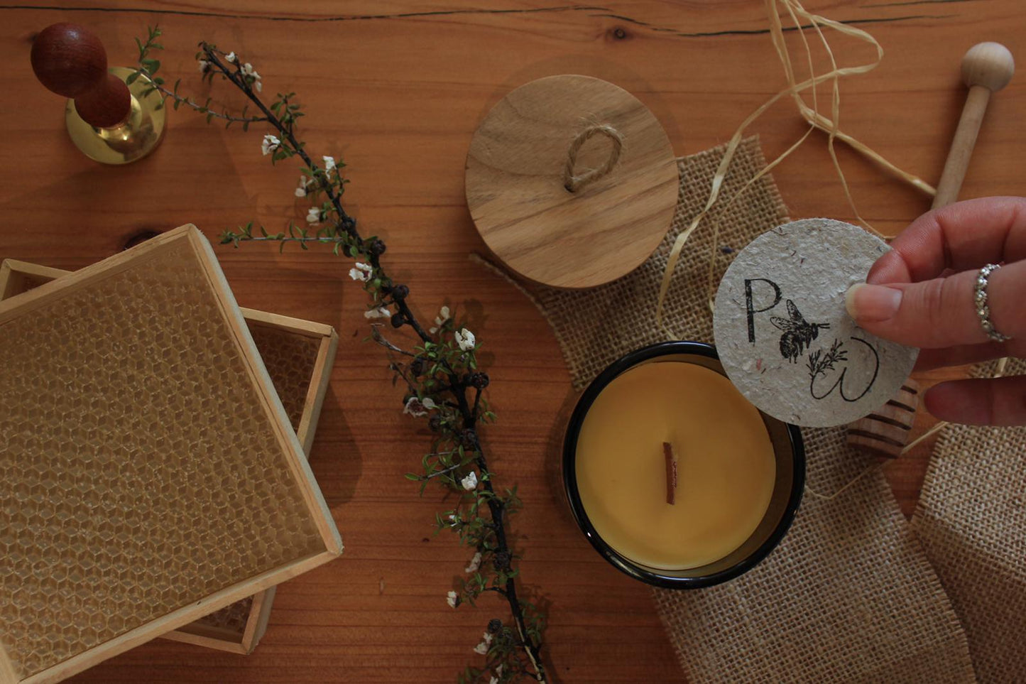 ALPINE HONEYCOMB SCENTED BEESWAX CANDLE